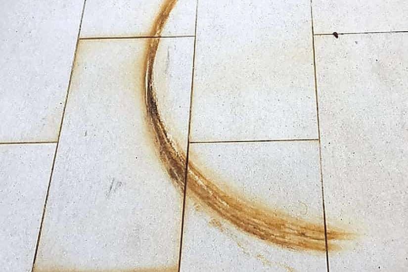 Fayanstan Pas Lekesi Nasıl Çıkar