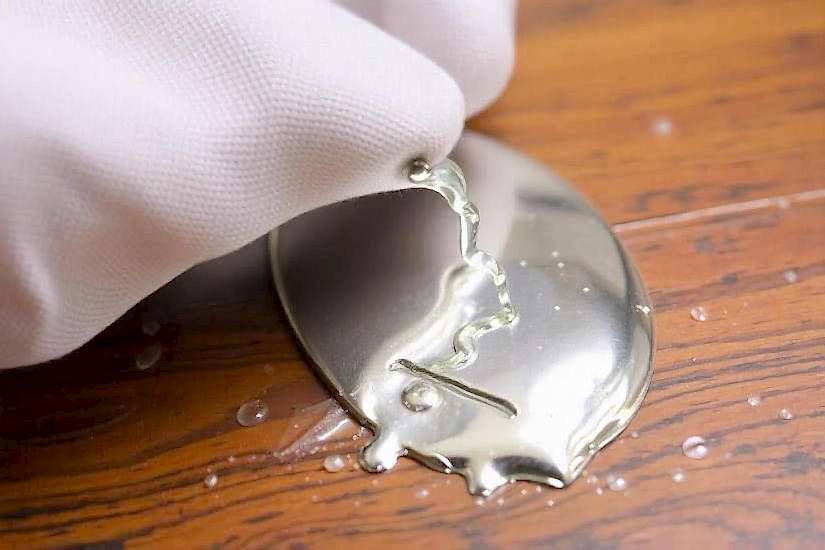 Gümüş Neyle Parlatılır?