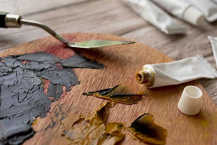 Yağlı Boya Lekesi Nasıl Çıkar?